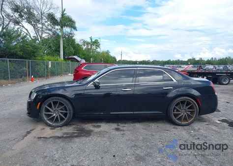 2016 Chrysler 300C из США, поврежденный, VIN 2C3CCAEG1GH190188